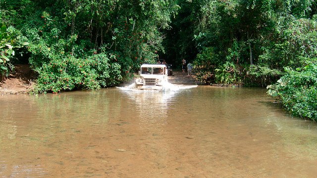 Trecho da tortuosa e difícil estrada que leva à Castelhanos | Foto: Fernanda Ben