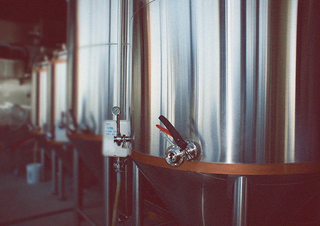 Equipamento da cervejaria Brassaria Ampolis | Foto: Divulgação.