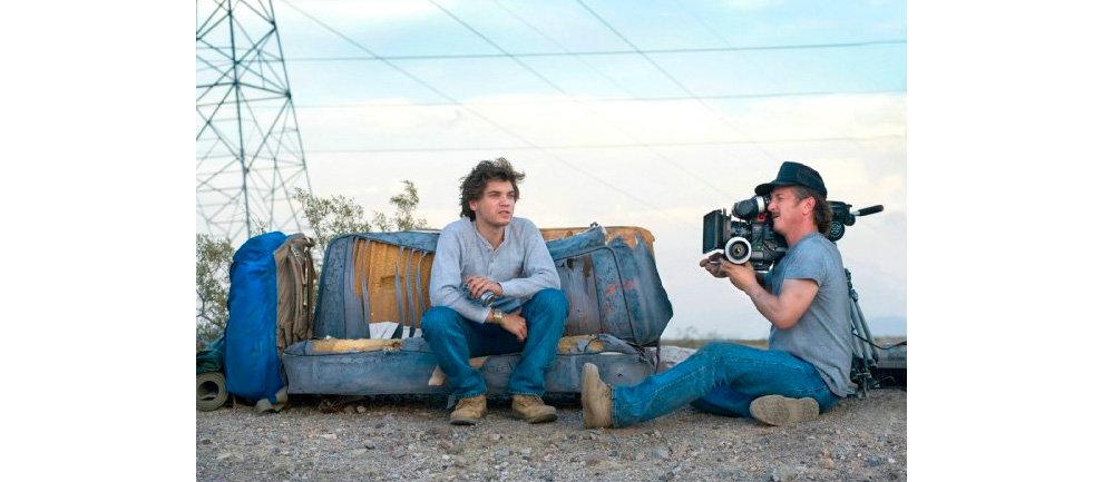 Emilie Hirsch e Sean Penn nos bastidores do filme | Foto: Paramount Vantage/Divulgação