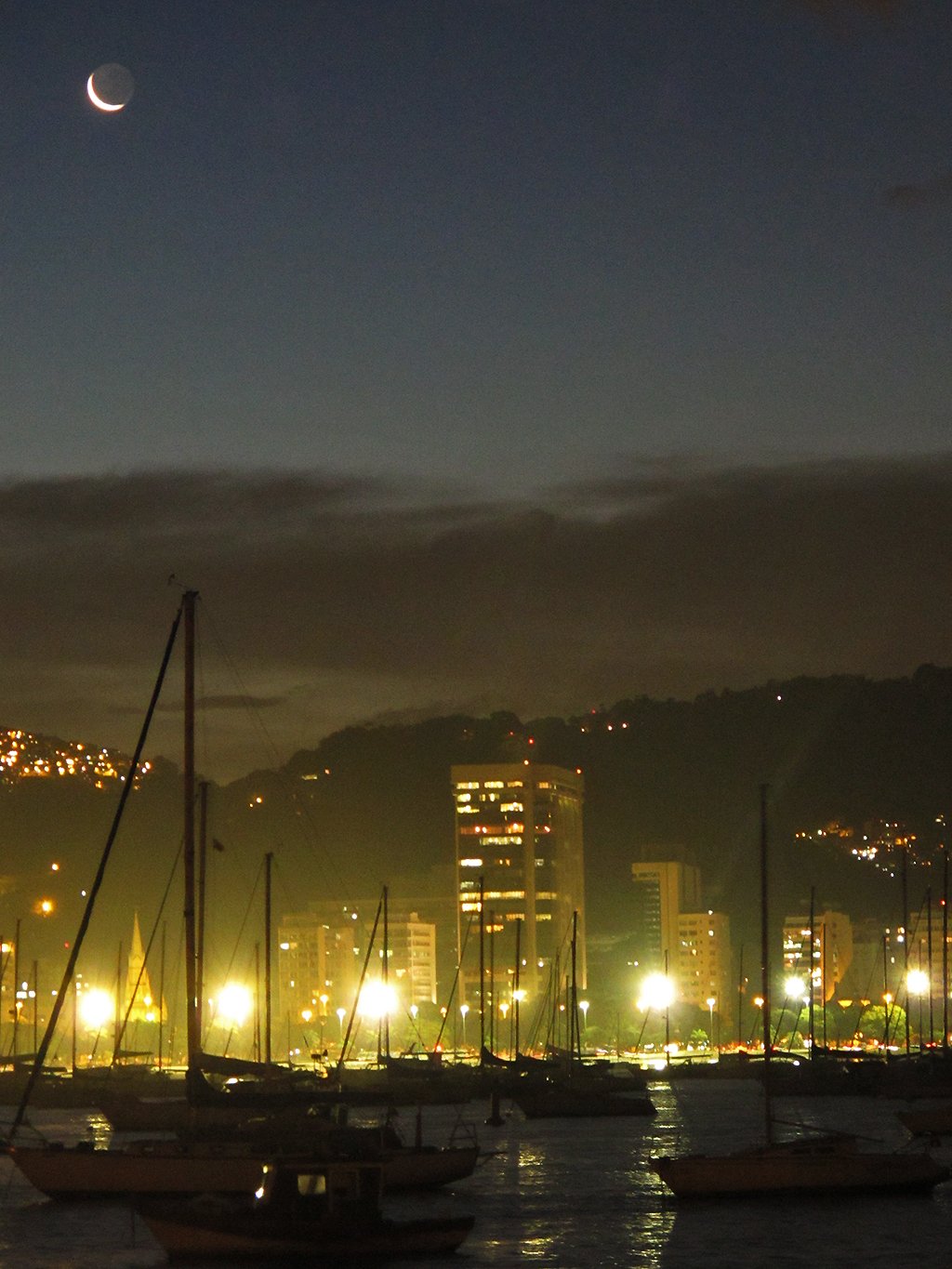 Um pedacinho da Enseada de Botafogo visto a partir da 'mureta da Urca' | Foto: Claudia Severo de Almeida/Mochila Brasil