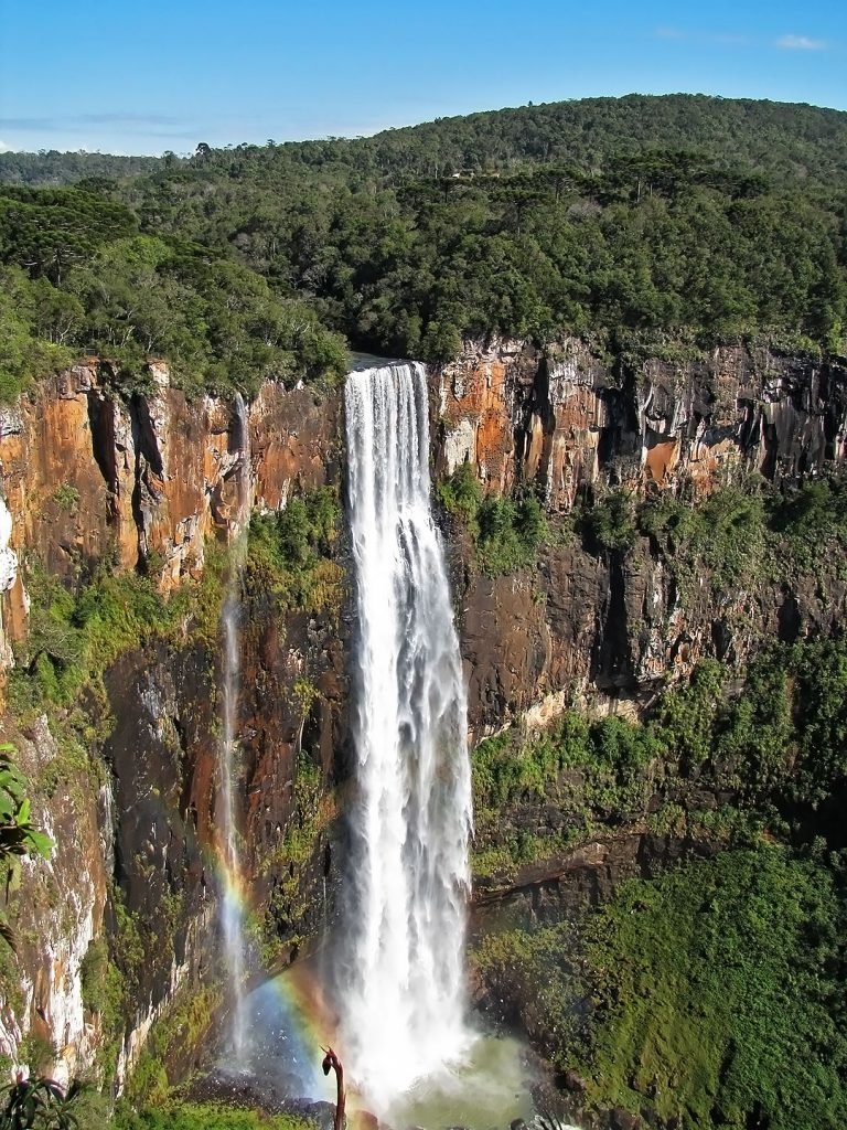 Salto São Francisco, maior queda d'água da Região Sul do Brasil - Foto: Wikimedia Commons