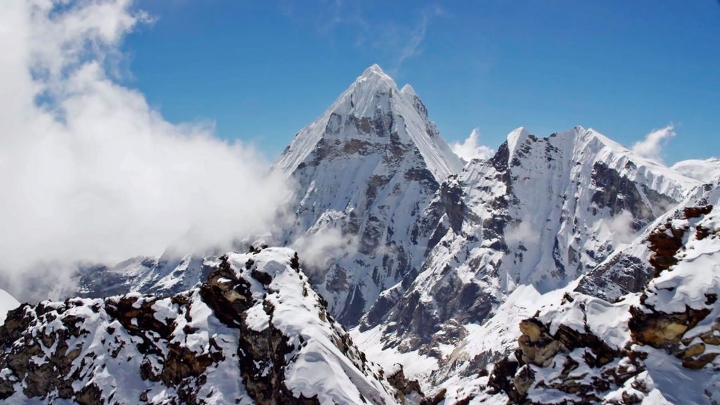 Cordilheira do Himalaia - Frame do vídeo: The Himalayas from 20,000 ft.