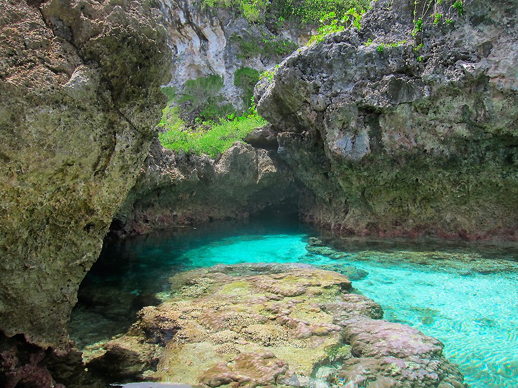 Limu pools, uma das atrações locais | Foto: sandwichgirl.