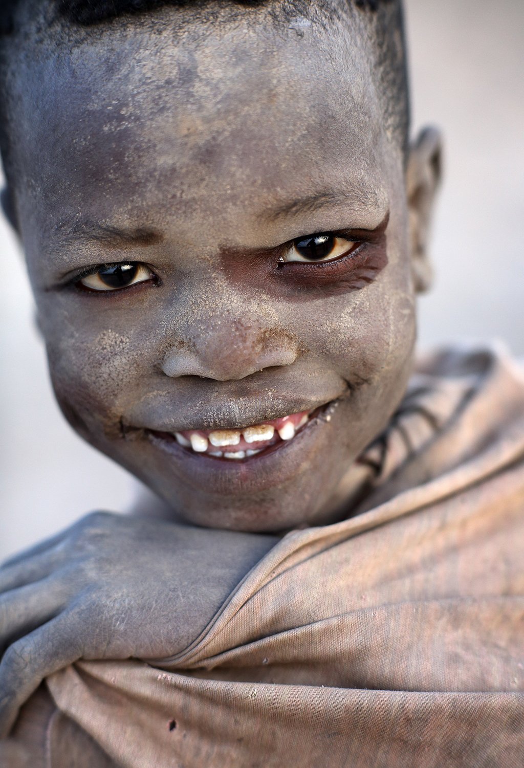 Menino de tribo do Vale do Omo, na Etiópia | Foto: Dietmar Temps/http://dietmartemps.com/