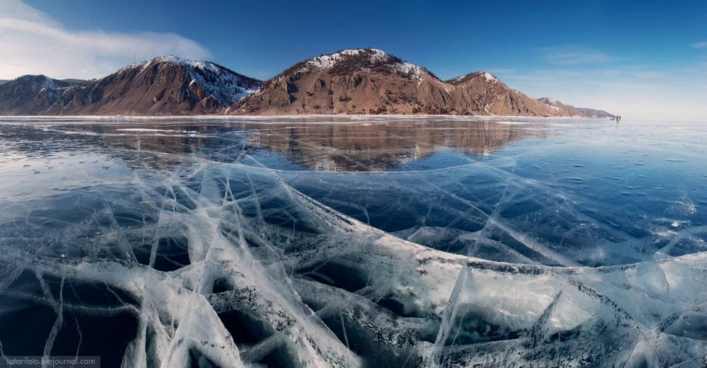 Lago Baikal no inverno -Foto: Daniel Korzhonova