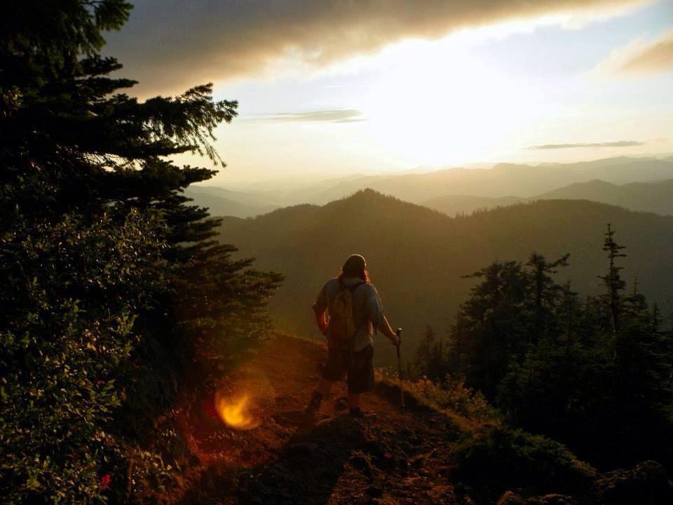 Kirk em uma das belas paisagens de montanha dos EUA | Foto: TheHikeGuy.com