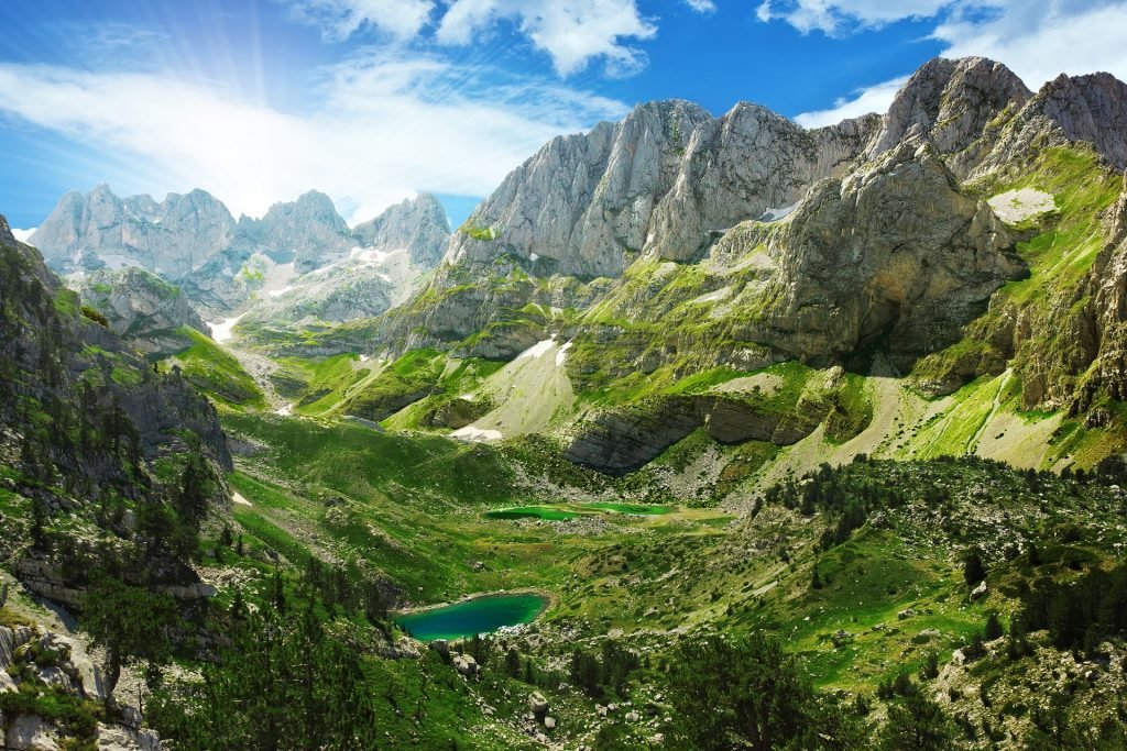 Alpes Albaneses - Foto: Jahmaica / 123RF