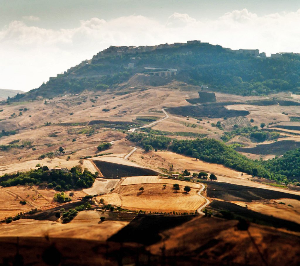Vista de estrada para Gangi |Foto: Michele Ursino.