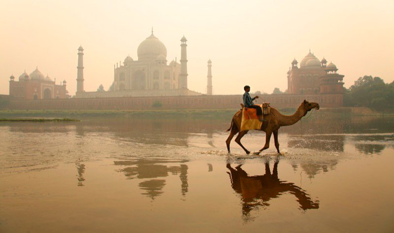 O Taj Mahal visto a partir do rio Yamuna | Foto: Michael Foley.
