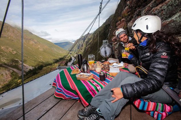 Refeições, como o café da manhã, são servidas no 'telhado' do quarto | Foto: NaturaVive.com