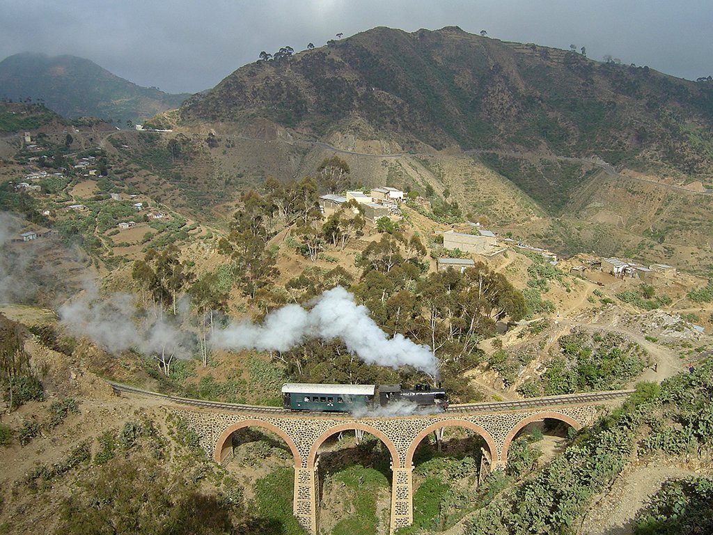 A ferrovia da Eritreia foi construída durante o período colonial italiano | Foto: Wikimedia commons.