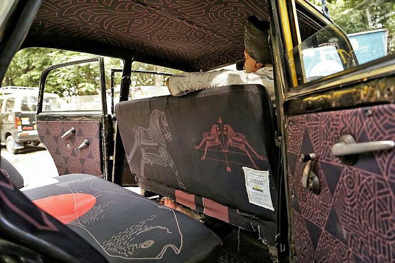 Obra de Lokesh Karekar | Foto: Taxi Fabric Project.