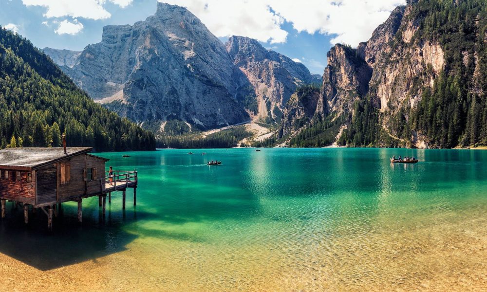 Pragser Wildsee Lake In Italy Images