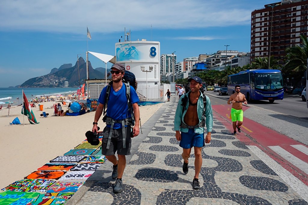 No Rio, eles curtiram um pouco a Praia de Ipanema, antes de irem à Paraty | Foto: Divulgação.