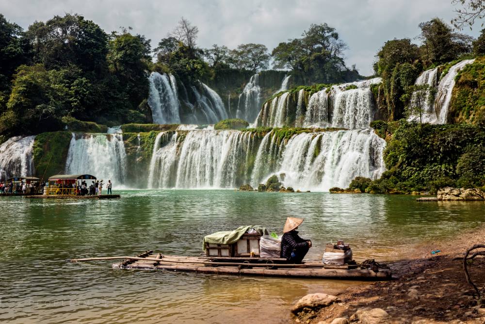 Gioc Falls CHINA VIETNAM