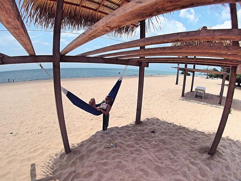 Gírias paraenses 👀 - Praia Alter do Chão