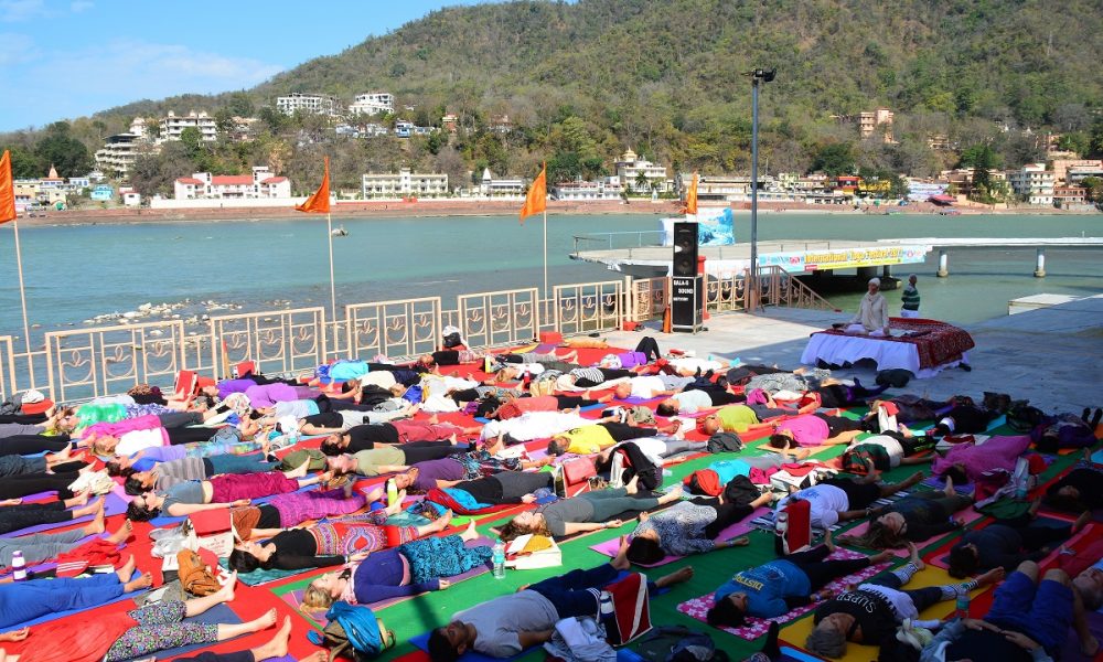 Participantes do Festival Internacional de Yoga