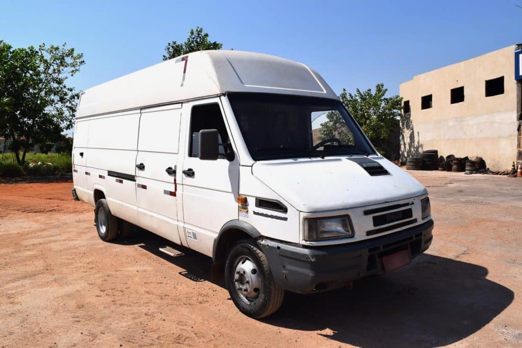 Van Iveco Daily transformada em Motorhome pelo projeto Trilhando Rotas