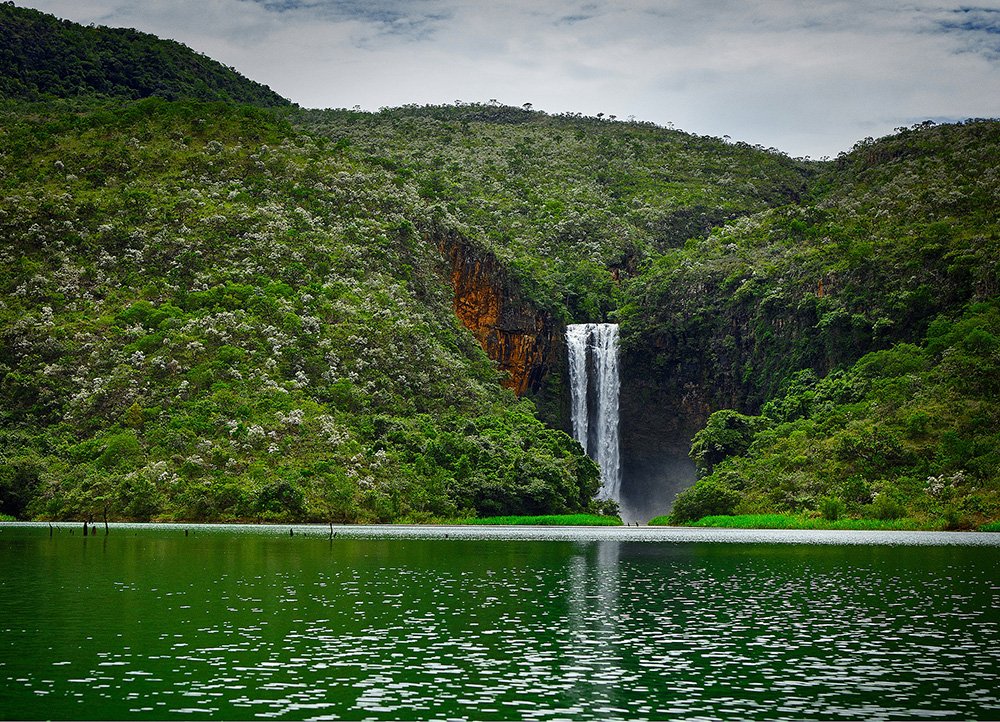 Cachoeira do Amanteigado uma das cachoeiras da Represa do Estreito (Rio Grande)   | Foto: Ken Chu/Secretaria de Turismo do Governo do Estado de SP