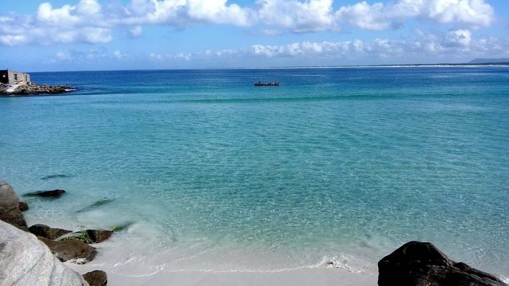 Canto esquerdo da Praia Grande - Arraial do Cabo - RJ