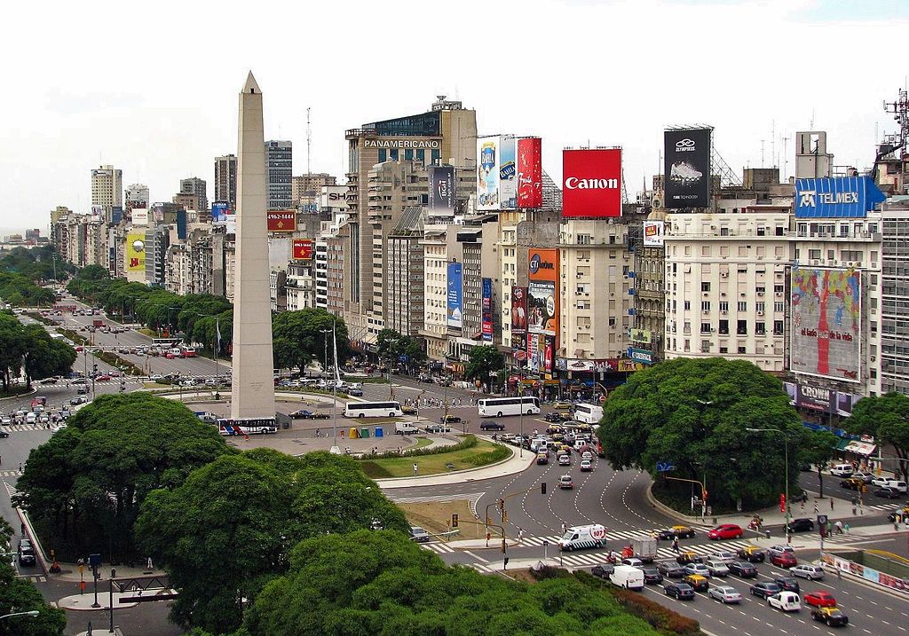 Buenos Aires La Plaza de la República y Obelisco de Buenos Aires
