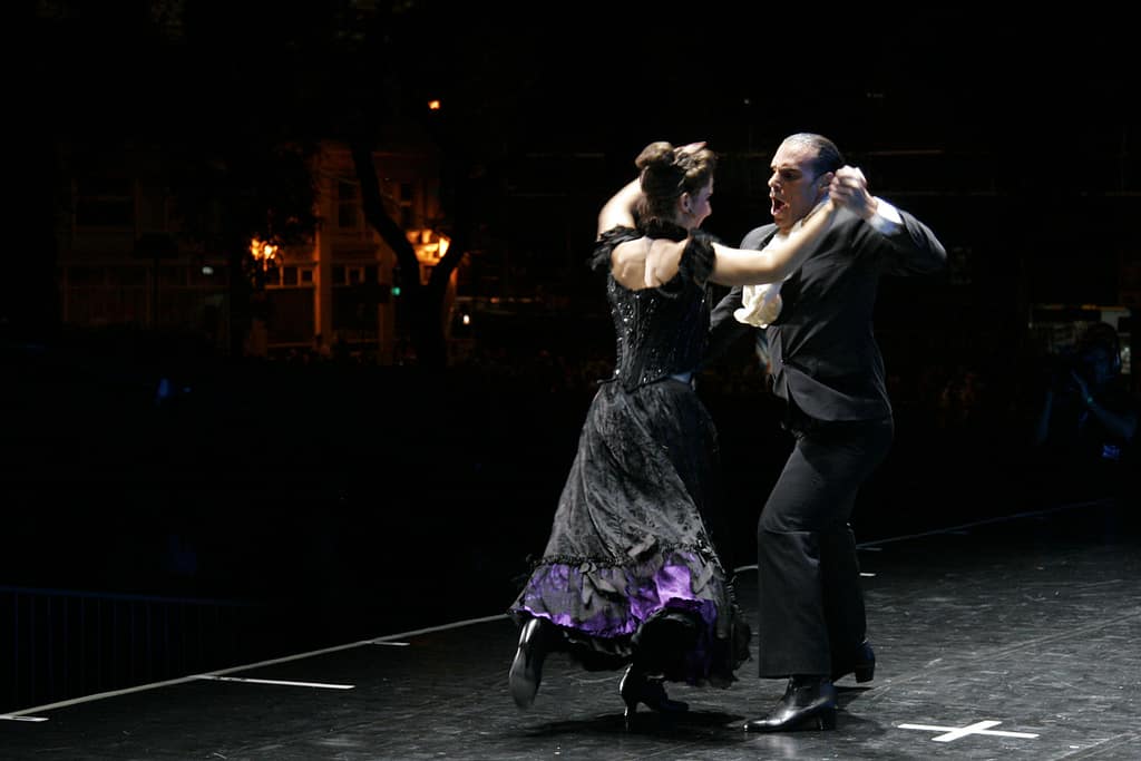 Dançarinos de Tango em apresentação | Foto: Estrella Herrera/GCBA.