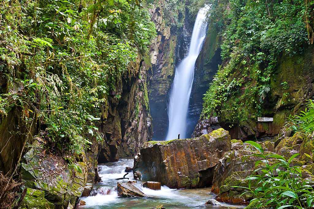 17 cachoeiras em SP com belas piscinas naturais - Mochileiros.com
