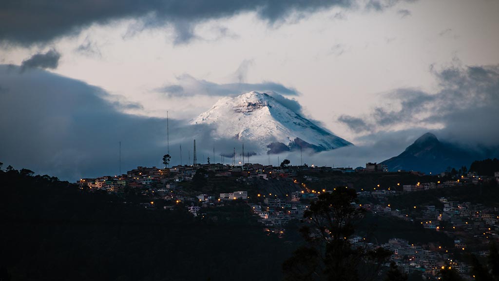 quito cesar viteri unsplash