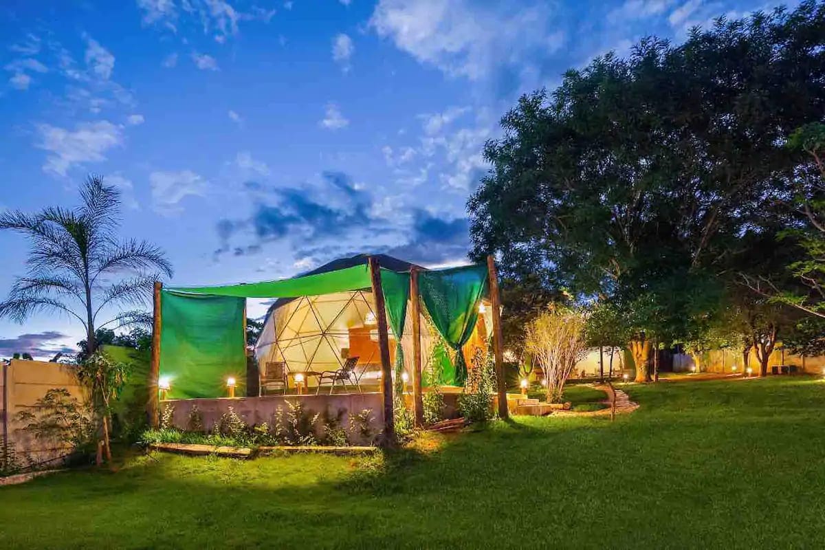 Domo em meio à natureza é 'hospedagem de sonho' em MG 1 Casinha de Hortelã Glamping