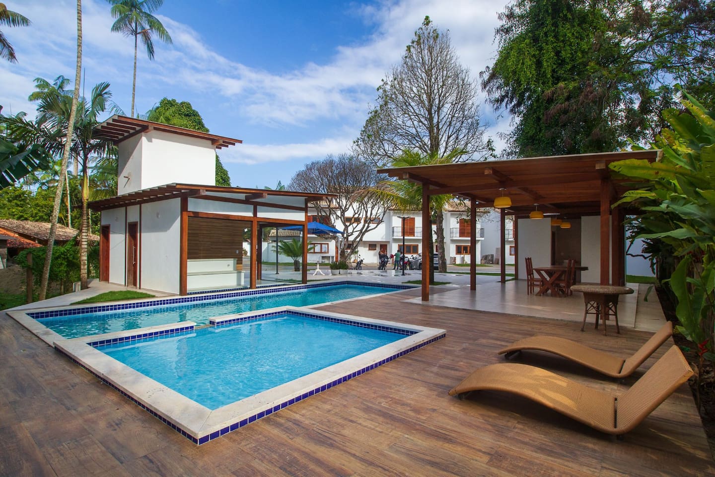 Airbnb em Paraty - Casa Caiçarinha perto do centro com ar e piscina