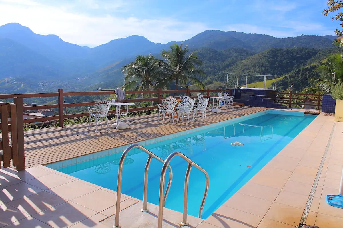 Airbnb em Ilhabela: 19 casas de cinema até R$ 200 por pessoa 6 Airbnb Ilhabela - Chalé 1# para até 7 pessoas