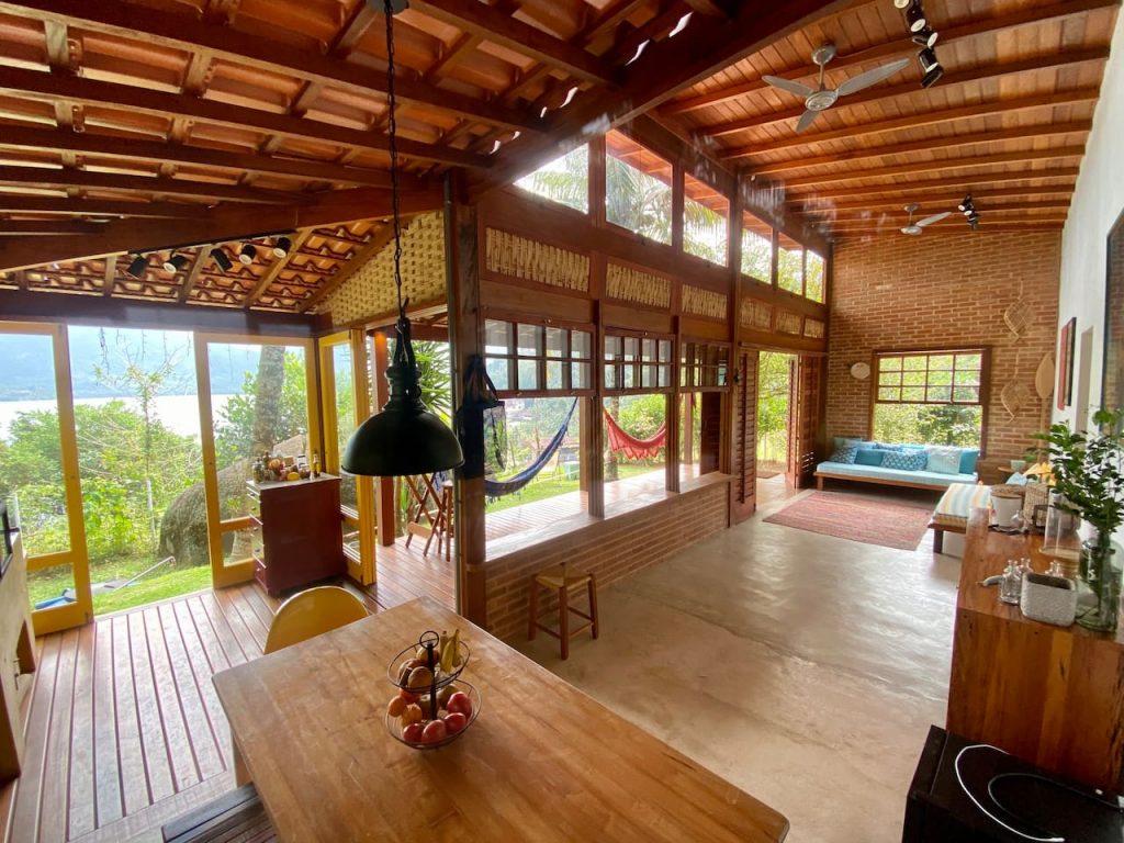 Airbnb em Paraty - Casa com vista para o Mar na Ilha do Araújo
