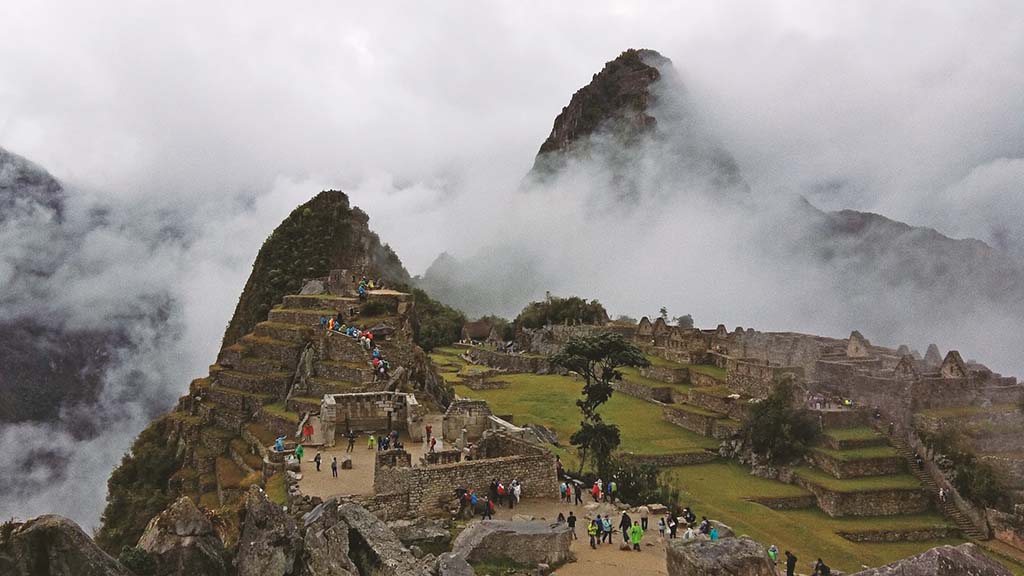 machupicchu fernando gomez unsplash