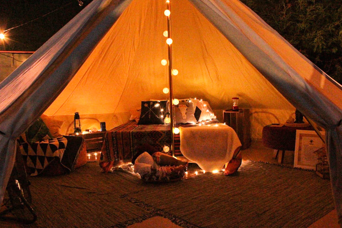 Glampings, tendas e domos: 10 incríveis opções Brasil afora 1 Tenda Alce Airbnb - São Bento do Sapucaí - SP