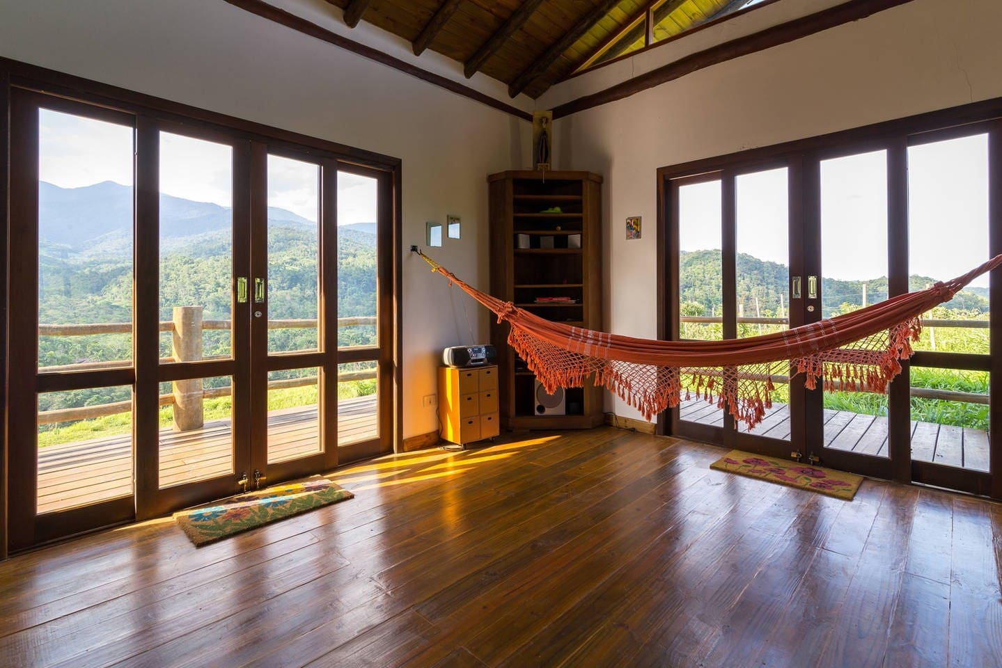 Airbnb em Paraty: Casas imperdíveis de até R$ 200 por pessoa 6 Airbnb em Paraty - Caminho de casa - uma deliciosa Casa de Campo