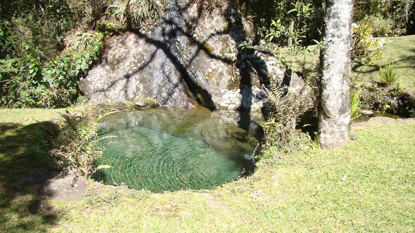 Aibnb em Gonçalves-MG - Sítio Uirapurú - rio, cachoeiras, trilhas e matas