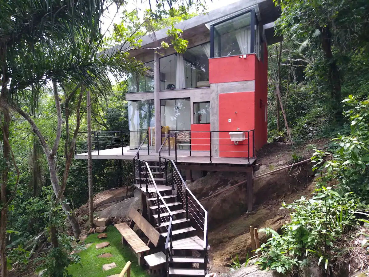 Airbnb em Florianópolis - 10 casas para relaxar perto da natureza 3 Airbnb em Florianópolis -Aluguel de temporada em Rio Tavares