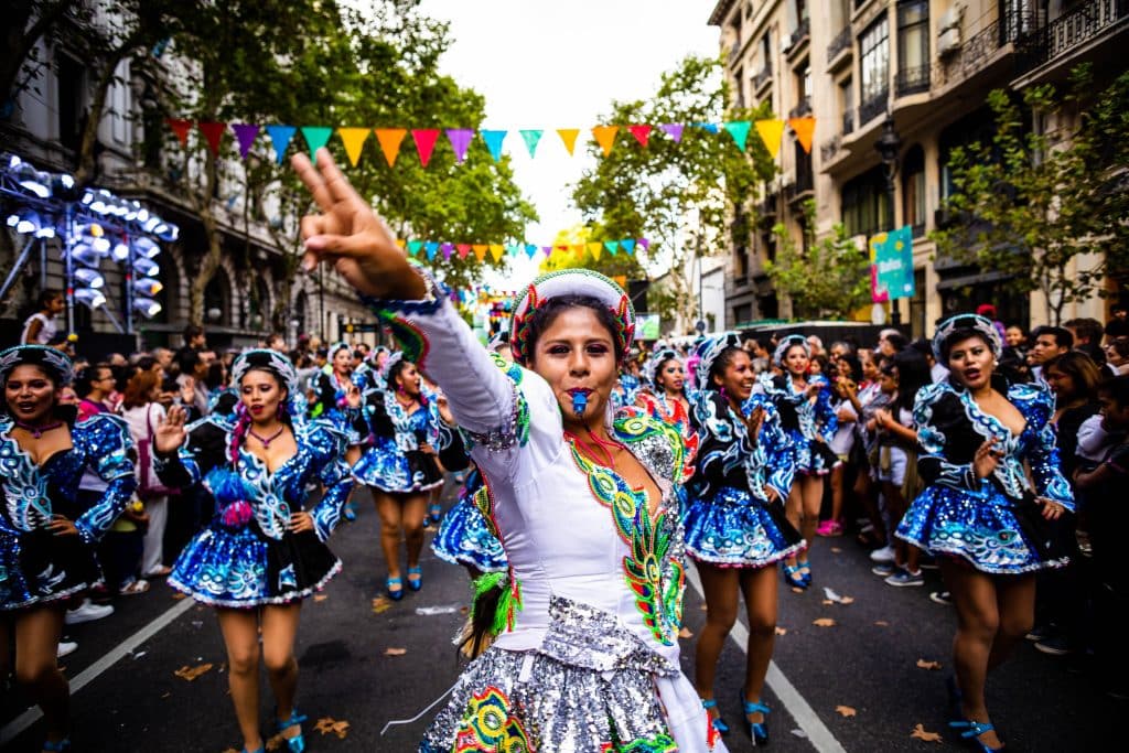 Buenos Aires em Fevereiro: Festejos do Carnaval Porteño na Avenida de Mayo em Buenos Aires - Foto: 
