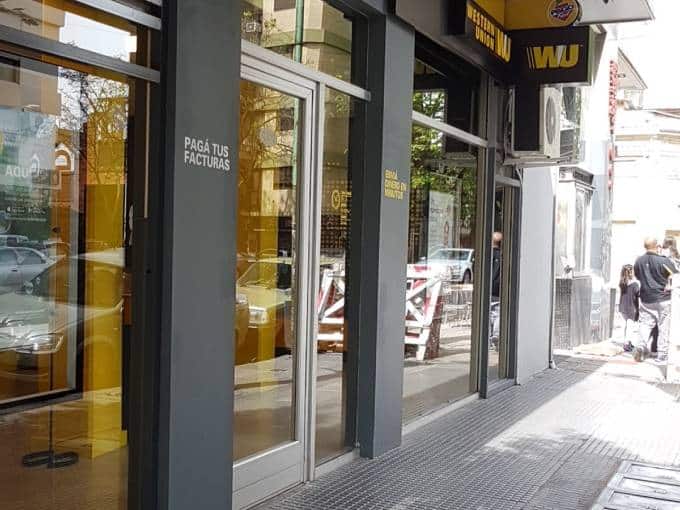 C.S. PALERMO I - Uma das maiores agências da Western Union em Buenos Aires, localizada no bairro de Palermo