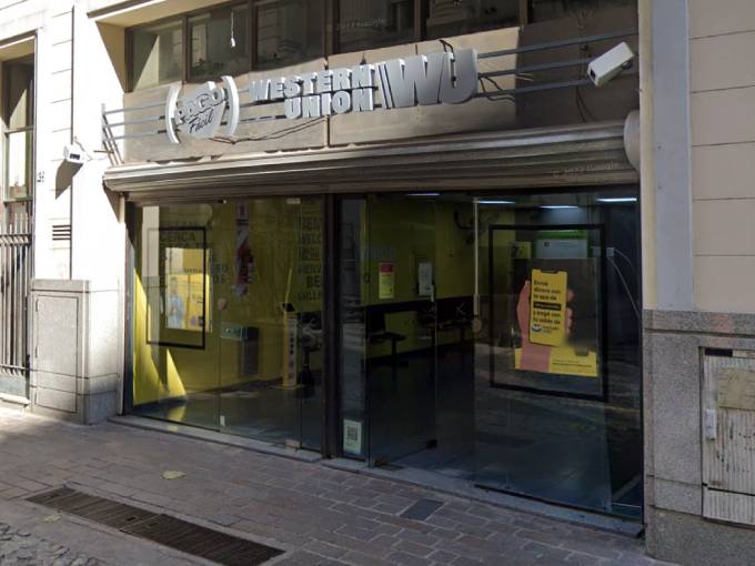 CS Peru, uma das principais lojas da Western Union em Buenos Aires, localizada no bairro de San Nicolas, na região conhecida por Microcentro 
