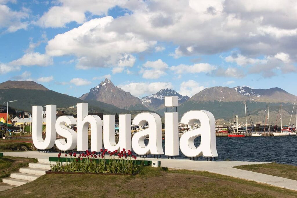 Argentina em Outubro - Ushuaia, Argentina - Foto: Wikimedia Commons