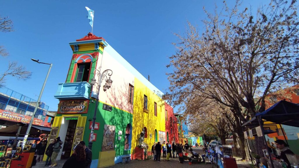 Argentina em Outubro - El Caminito no bairro La Boca em Buenos Aires – Foto: Silnei L Andrade / Mochileiros.com