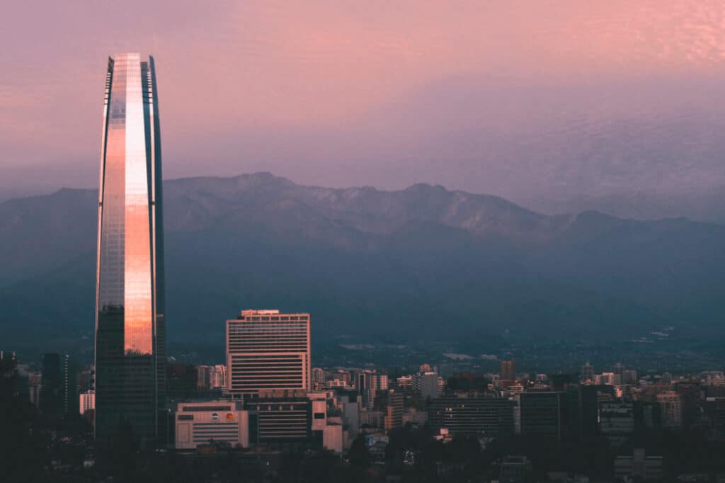 santiago chile em junho Agustin Ljosmyndun unsplash