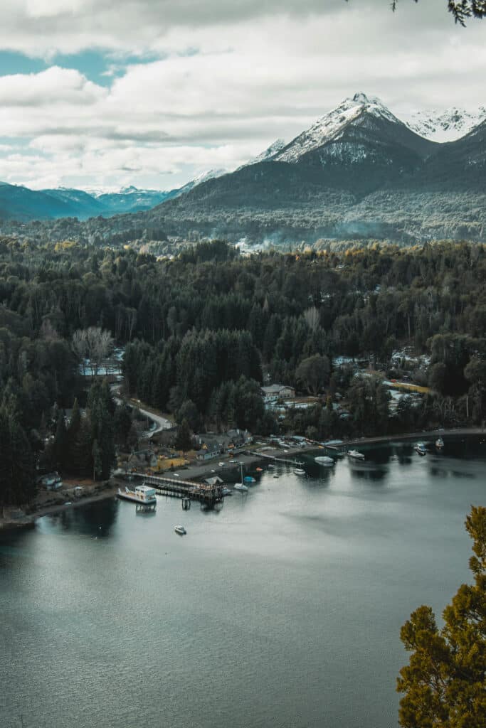 villalaangostura nicolas encina unsplash
