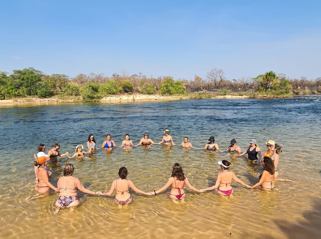 grupo de mulheres viajantes girlsgo