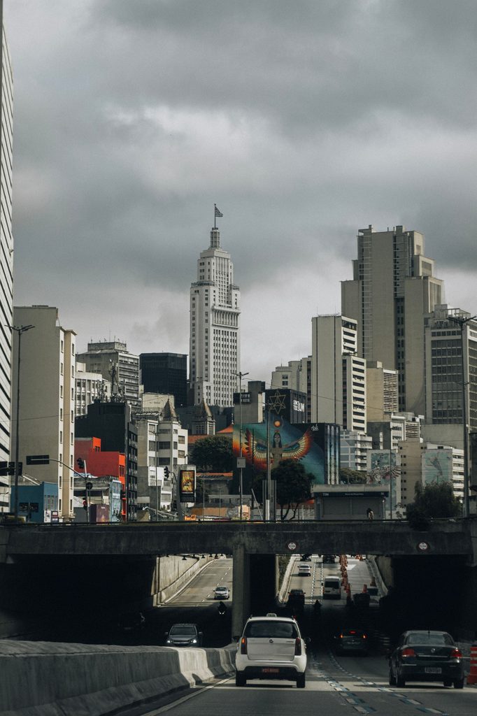 taxisaopaulo carloskuchnir pexels 1 682x1024 1
