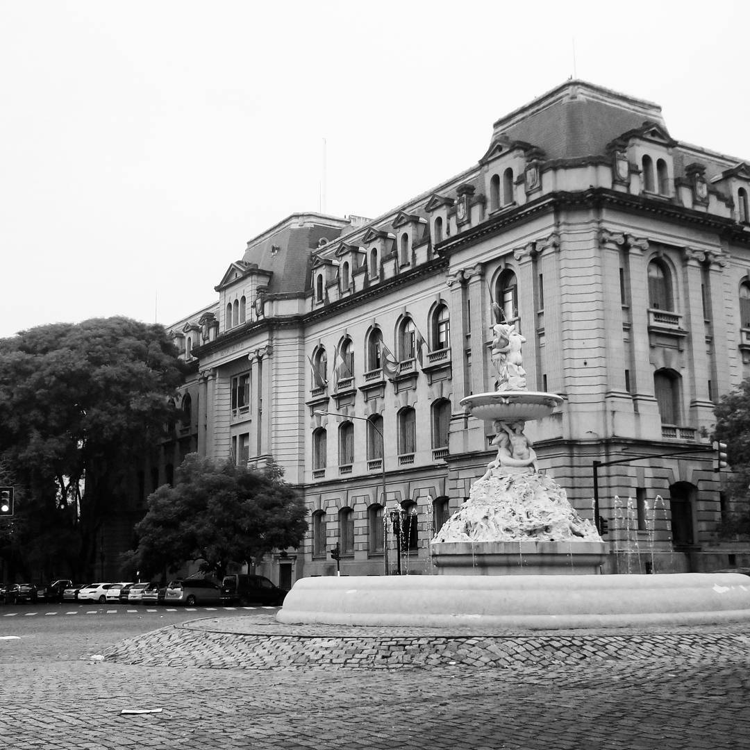 19122483_1901966666725750_12091898496769