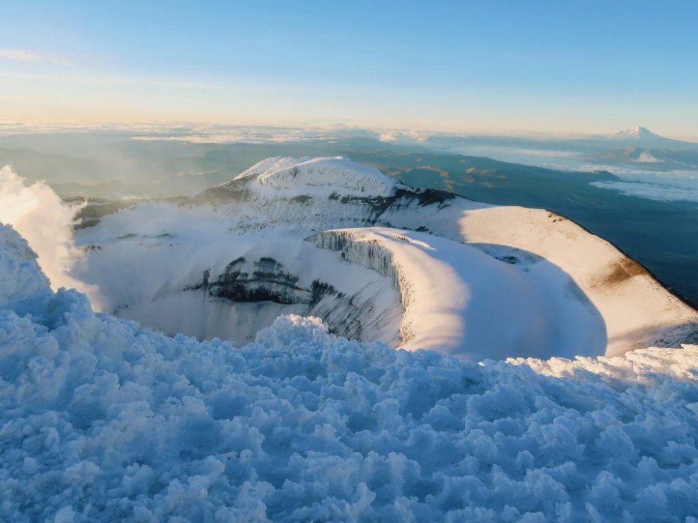 Cratera do vulcão Cotopaxi.