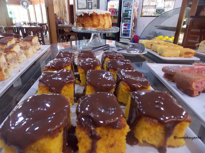 inverno-domingos-martins-bolo-de-cenoura-com-chocolate-expresso37.jpg?w=800