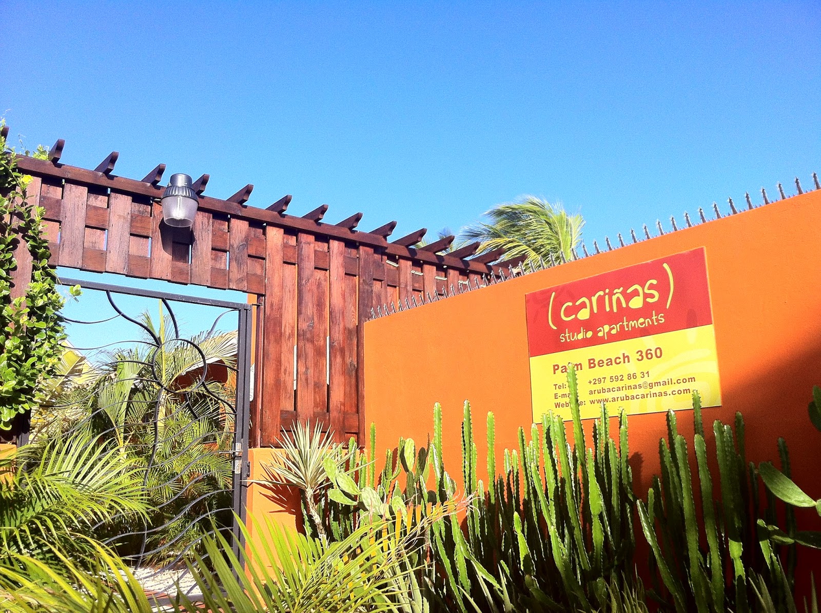 Caribe+2013+326+-+Carinas+Studio+Apartments.JPG